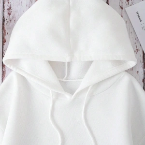 Dağ ve Slogan Grafikli Kanguru Cepli İpli Kapüşonlu Üst Beyaz