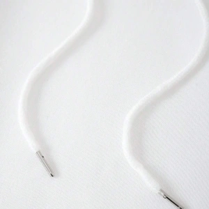 Dağ ve Slogan Grafikli Kanguru Cepli İpli Kapüşonlu Üst Beyaz