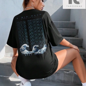 Dalga ve Slogan Grafikli Düşük Omuzlu Tişört