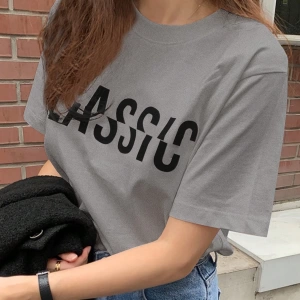 DAZY Kadın Bol Yuvarlak Yaka Harfli Grafik Tişört, Beyaz, İlkbahar ve Yaz Grafik Tişörtler Ka