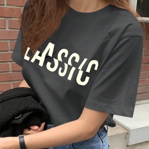 DAZY Kadın Bol Yuvarlak Yaka Harfli Grafik Tişört, Beyaz, İlkbahar ve Yaz Grafik Tişörtler Ka
