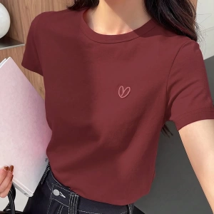 DAZY Kadın Düz Renk Kalp Nakışlı Kısa Kollu Tişört Yaz
