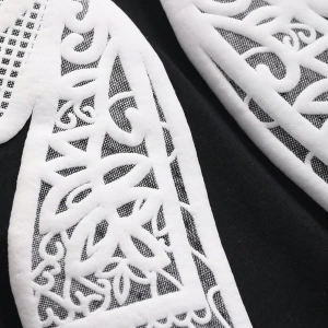 DAZY Kadın Kısa Kollu Fiyonk Desenli ve Yuvarlak Yakalı Tişört