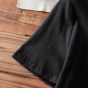 DAZY Kadın Kısa Kollu Yuvarlak Yaka Basit İşlemeli Tişört, Günlük Giyim