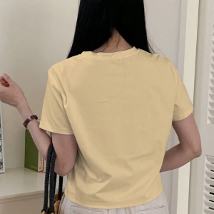DAZY Kadın Yazlık Rahat Kalp Desenli Kısa Kollu Siyah Tişört