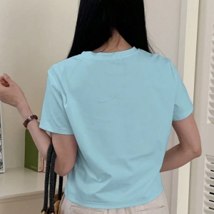DAZY Kadın Yazlık Rahat Kalp Desenli Kısa Kollu Siyah Tişört