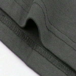 DAZY Kadın Yuvarlak Yaka İşlemeli Kontrast Renkli Kalp Minimalist Desenli Tişört