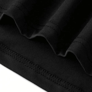 DAZY Kadın Yuvarlak Yaka İşlemeli Kontrast Renkli Kalp Minimalist Desenli Tişört