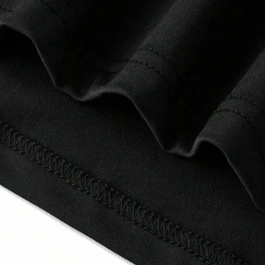 DAZY Kadın Yuvarlak Yaka İşlemeli Kontrast Renkli Kalp Minimalist Desenli Tişört