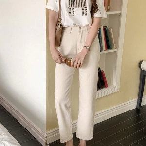 DAZY Kadın Yuvarlak Yaka Sevimli Kedi Baskılı Kısa Kollu Beyaz Tişört, İlkbahar/Yaz