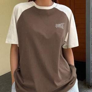 DAZY Kontrast Mektup Baskılı Raglan Kısa Kollu Tişört