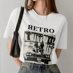 Dazy-Less Kadın Retro Desen Kısa Kollu Yazlık Tişört YOL BOYUNCA MANZARALAR 19DA MUTLU ZAMAN