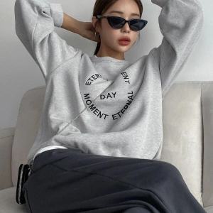 DAZY Slogan Embroidery Drop Shoulder Pullover Gri