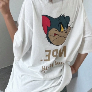 DAZY TOM AND JERRY X DAZY Bol Kesim Yuvarlak Yaka Mektup Baskılı Uzun Günlük Kadın Tişörtü