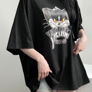 DAZY TOM AND JERRY X DAZY Rahat Bol Karikatür Baskılı Kısa Kollu Kadın Tişörtü