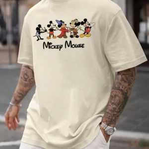 Disney Disney Collab Mickey Mouse & Friends Çizgi Film Baskılı Rahat Kısa Kollu Tişört Erkekl