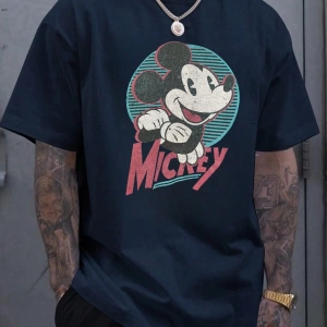 Disney Disney İşbirliği Mickey Mouse Karikatür Baskılı Kısa Kollu Tişört, Erkekler İçin Rahat