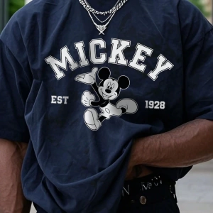 Disney Disney İşbirliği Mickey Mouse Rahat Karikatür Baskılı Kısa Kollu Tişört Erkekler İçin,