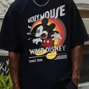 Disney Disney İşbirliği Mickey Mouse Ve Arkadaşları Erkek Rahat Karikatür Baskılı Kısa Kollu