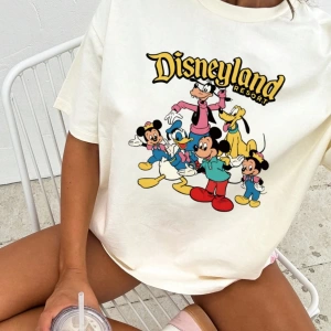 Disney Kadın Yaz Minimalist ve Sevimli Karikatür Baskılı Yuvarlak Yak