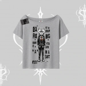 Dream Big Yazılı Takım Elbiseli Kedi Baskılı Kayık Yaka Tshirt