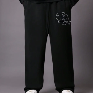 Drop Crotch Atletik Eşofman Altı Rahat Kesim Bol Jogger Pantolon İşlemeli Logo Kentsel