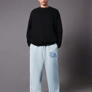Drop Crotch Atletik Eşofman Altı Rahat Kesim Bol Jogger Pantolon İşlemeli Logo Kentsel