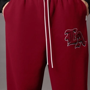 Drop Crotch Atletik Eşofman Altı Rahat Kesim Bol Jogger Pantolon İşlemeli Logo Kentsel