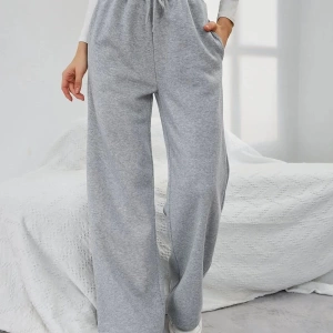 Düz Paça Eşofman Altı Daxis Sportwear