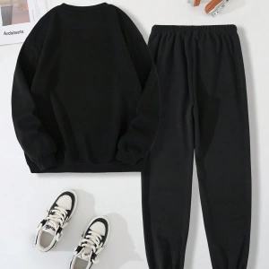 Düz Renk Yuvarlak Yaka Sweatshirt Ve Pantolon Takımı