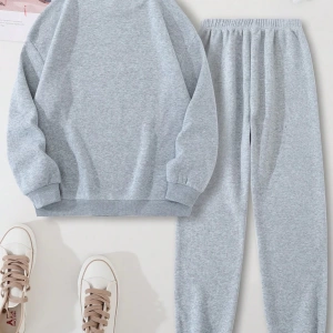 Düz Renk Yuvarlak Yaka Sweatshirt Ve Pantolon Takımı