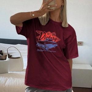 Düz Renk Yuvarlak Yaka Uzun Bol Kesim Kısa Kollu Kadın Tişört Yaz