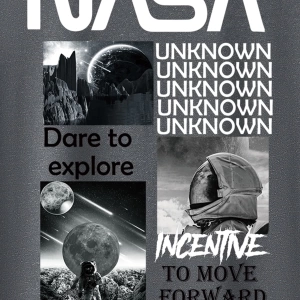 Erkek Astronot Ve Slogan Grafik Tişört