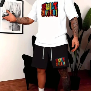 Erkek BeyazRenkli Built Different Baskılı Basic Oversize T-Shirt- Şort Takım strup0000000000014