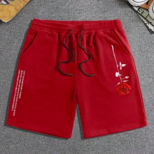 Erkek Çiçek Ve Slogan Baskılı Bağcıklı Bel Şortu Dışarı Çıkma Moda Bağcıkl