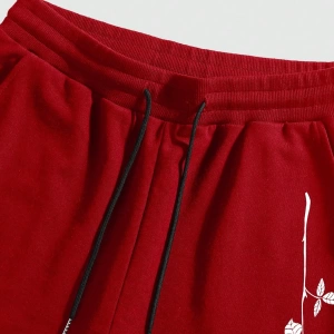 Erkek Çiçek Ve Slogan Baskılı Bağcıklı Bel Şortu Dışarı Çıkma Moda Bağcıkl