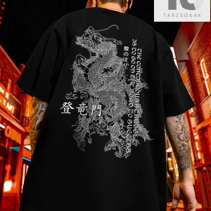 Erkek Ejderha ve Slogan Grafikli Düşük Omuz Tişörtü