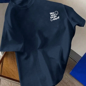 Erkek Günlük Yuvarlak Yaka Kısa Kollu Tişört, Düz Renk Minimalist Moda, İlkbahar ve Yaz Günlü