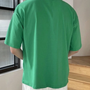 Erkek Harfli Grafik Düşük Omuzlu Tişört Yaz