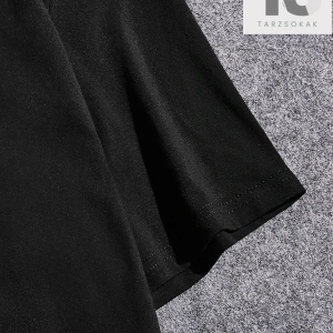 Erkek Hayvan ve Harf Grafikli Tişört