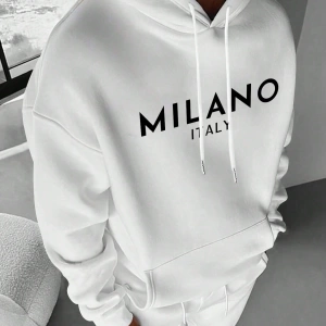 Erkek İtalyan Yaratıcı Baskılı Günlük Çok Yönlü Harfli Kapşonlu Sweatshirt Termal Astarlı