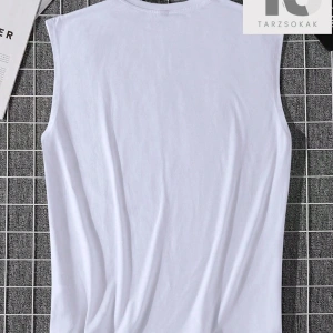 Erkek Kafatası ve Çiçek Desenli Kısa Kollu Tişört