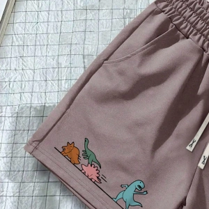 Erkek Karikatür Dinozor Baskılı Bağcıklı Bel Cepli Günlük Şort