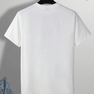 Erkek Mektup Baskılı Kısa Kollu Slim Fit Tişört