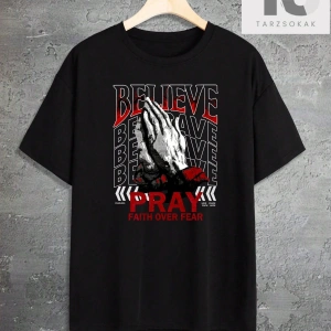 Erkek Melek ve Harf Baskılı Kısa Kollu Tişört