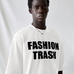 Erkek Modası Rahat Moda Kentsel İngilizce Harf Metin Grafik Baskı Bol Kesim Kısa Kollu