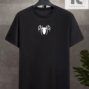 Erkek Mona Lisa ve Harfler Baskılı Tişört