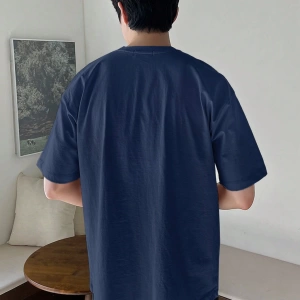 Erkek Pamuklu Düz Omuzdan Aşağıya Düşen Tişört