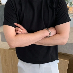 Erkek Pamuklu Düz Raglan Kollu Tişört