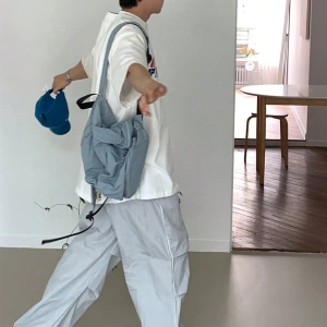 Erkek Rahat Bol Kesim Harfli Grafik Tişört, Temel Stil